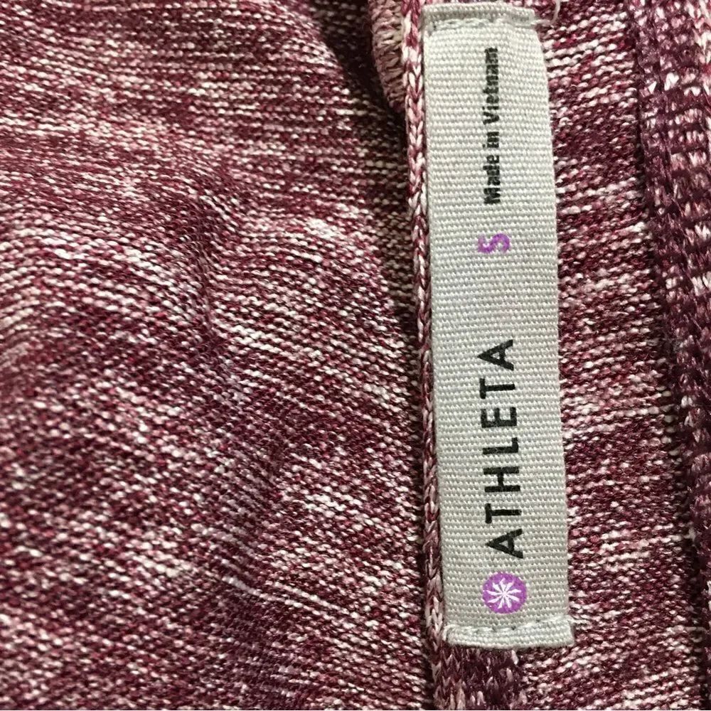 Athleta T-Crossover Top Size Small - Picture 6 of 9